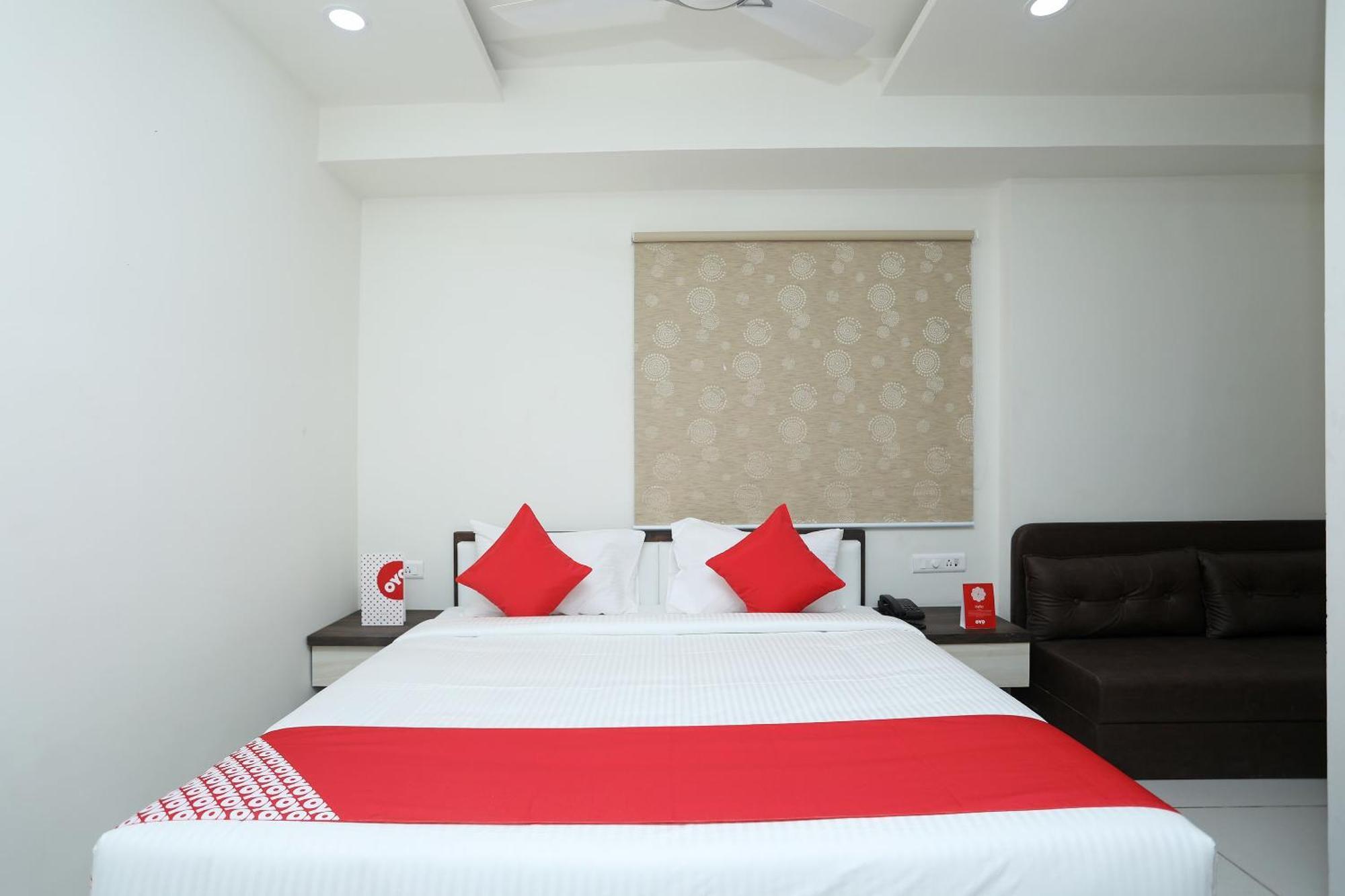 Super Hotel O Taste Of Temple Бхопал Экстерьер фото